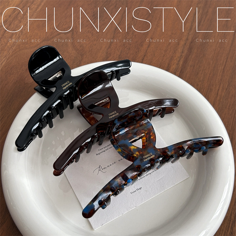 Hi Tech Accessories - กิ๊บหนีบผมทรงฉลามขนาดใหญ่ 3 ชิ้น สไตล์เกาหลี สำหรับผู้หญิง วัสดุอะซิติกแอซิด