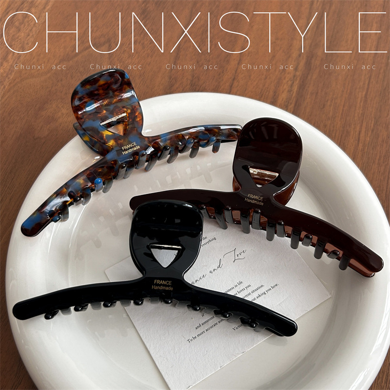 กิ๊บหนีบผมทรงฉลามขนาดใหญ่ 3 ชิ - Hi Tech Accessories บทวิจารณ์และราคา