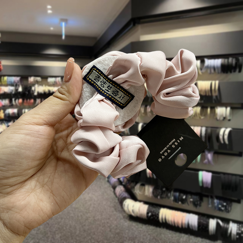 อุปกรณ์เสริมการออกแบบเฉพาะของเ - Hi Tech Accessories บทวิจารณ์และราคา